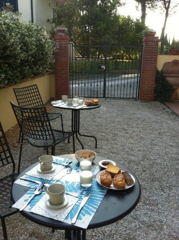 La Voliera Bed & Breakfast Pisa Esterno foto